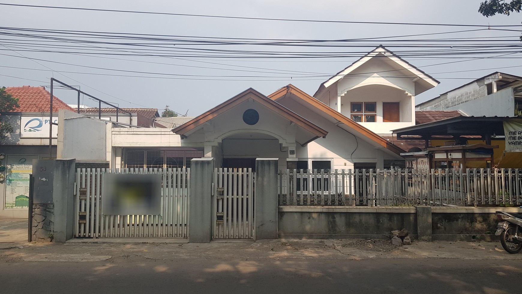 Rumah Usaha di Turangga dekat TSM cocok untuk Kantor