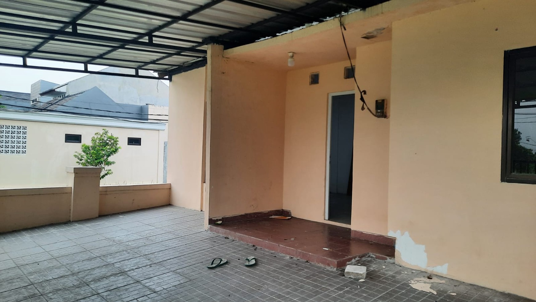 DIJUAL RUMAH NON FURNISHED  DI TAMAN SENTOSA CIKARANG SELATAN