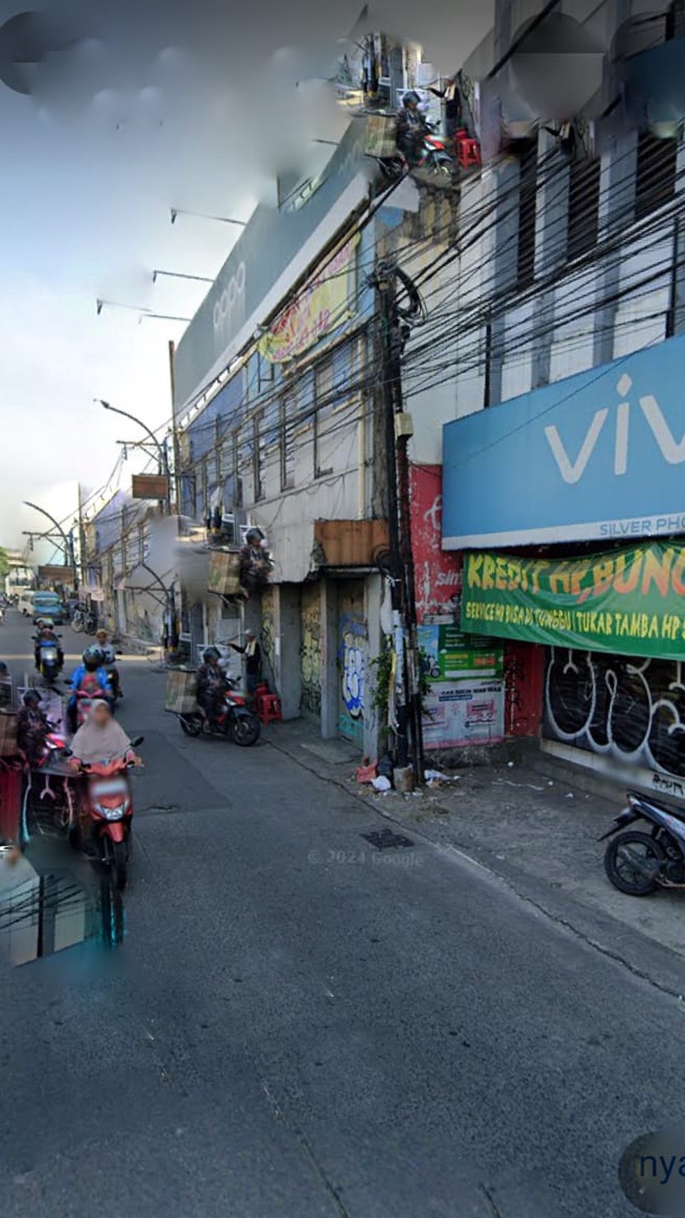 Disewakan Ruko Lokasi Strategis Pinggir Jalan Raya @Ciputat