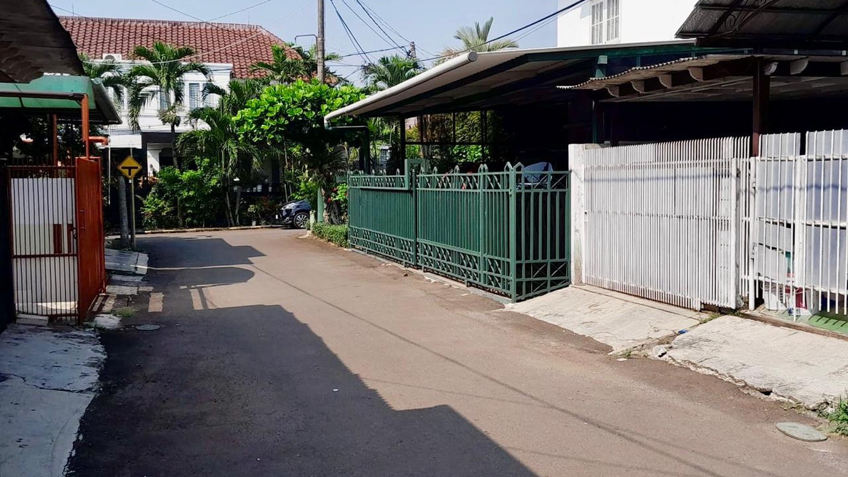 Rumah Siap Huni dengan Bangunan Kokoh dan Strategis @Bintaro