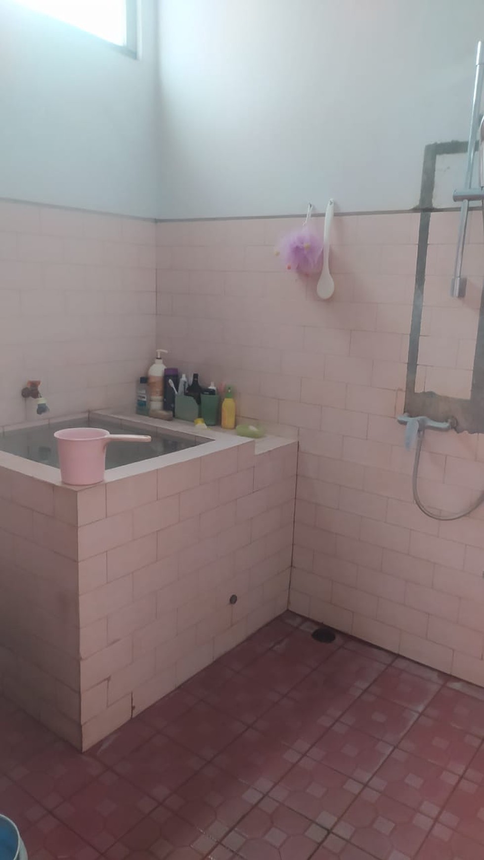 Tanah & Bangunan Rumah Lokasi Dekat Purawisata Yogyakarta