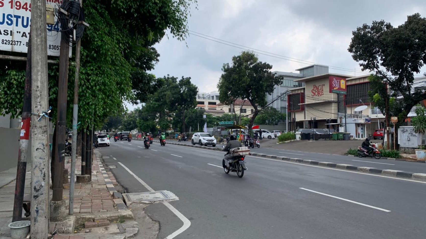 Rumah lokasi strategis di Jakarta Selatan