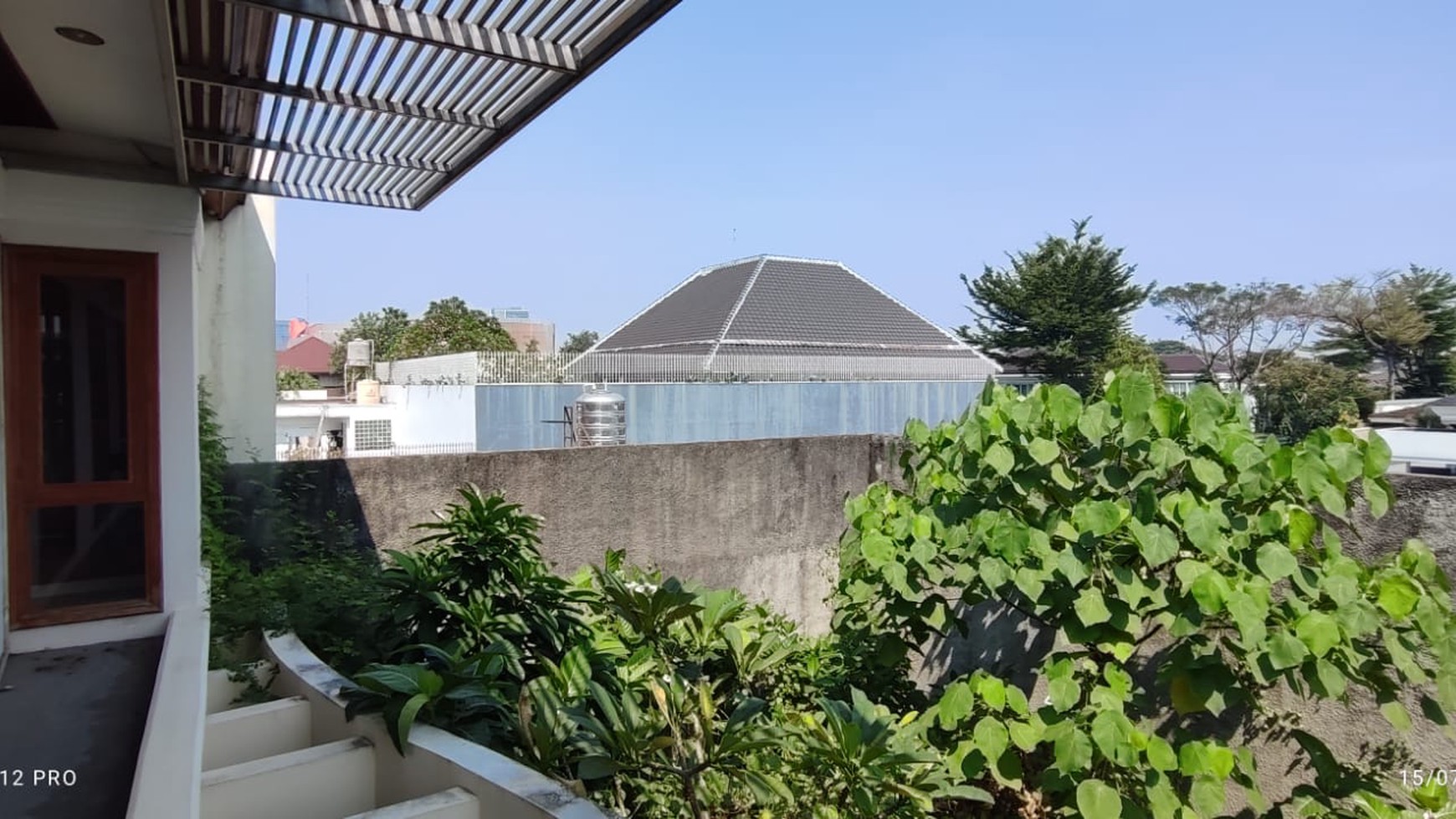 Rumah dijual hitung tanah lokasi pondok indah 