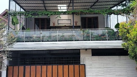 Rumah Bagus Full Furnished di jl Kembar Bandung Kota