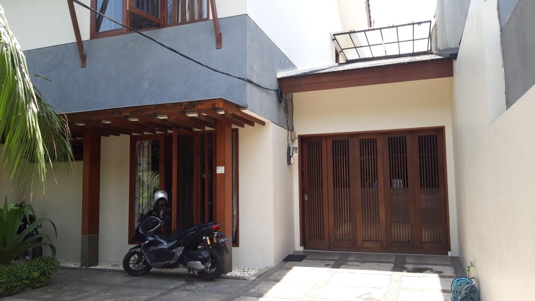 Rumah 2 Lantai Pancoran Timur, Jakarta Selatan