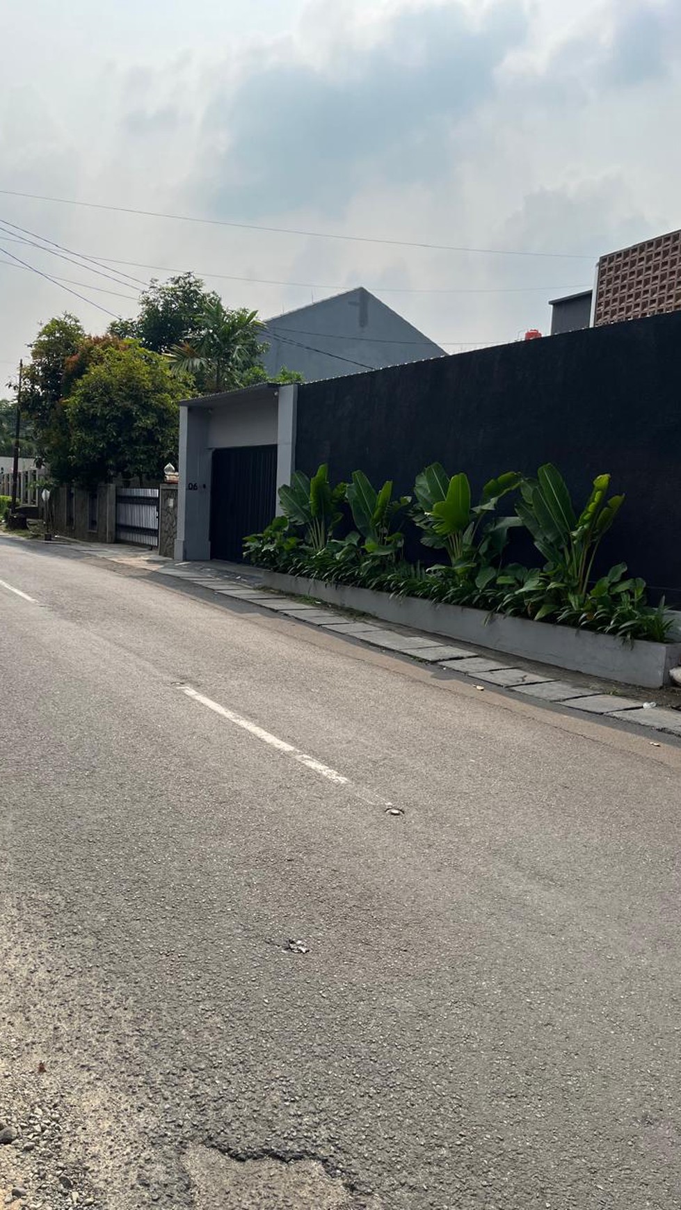 RUMAH DIJUAL JALAN ABDUL MAJID JAKARTA SELATAN