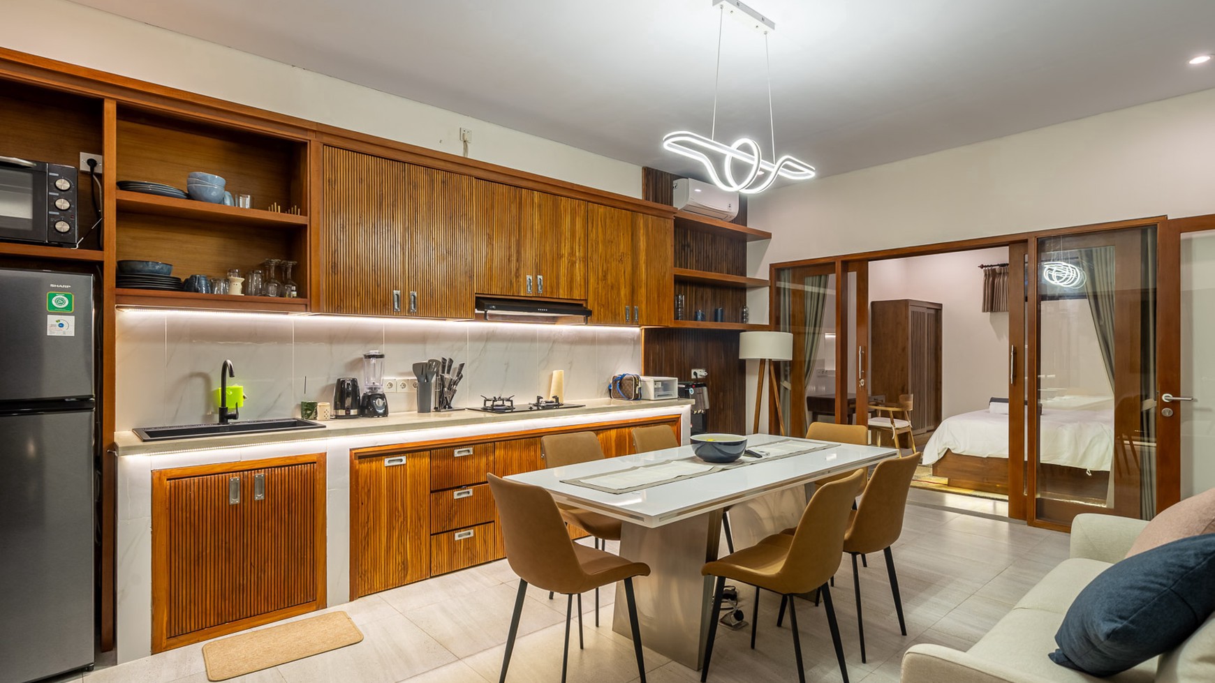 Rumah Hitung Tanah Area Cipete