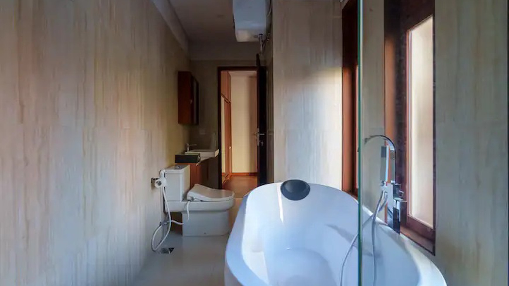 Rumah Hitung Tanah Area Cipete