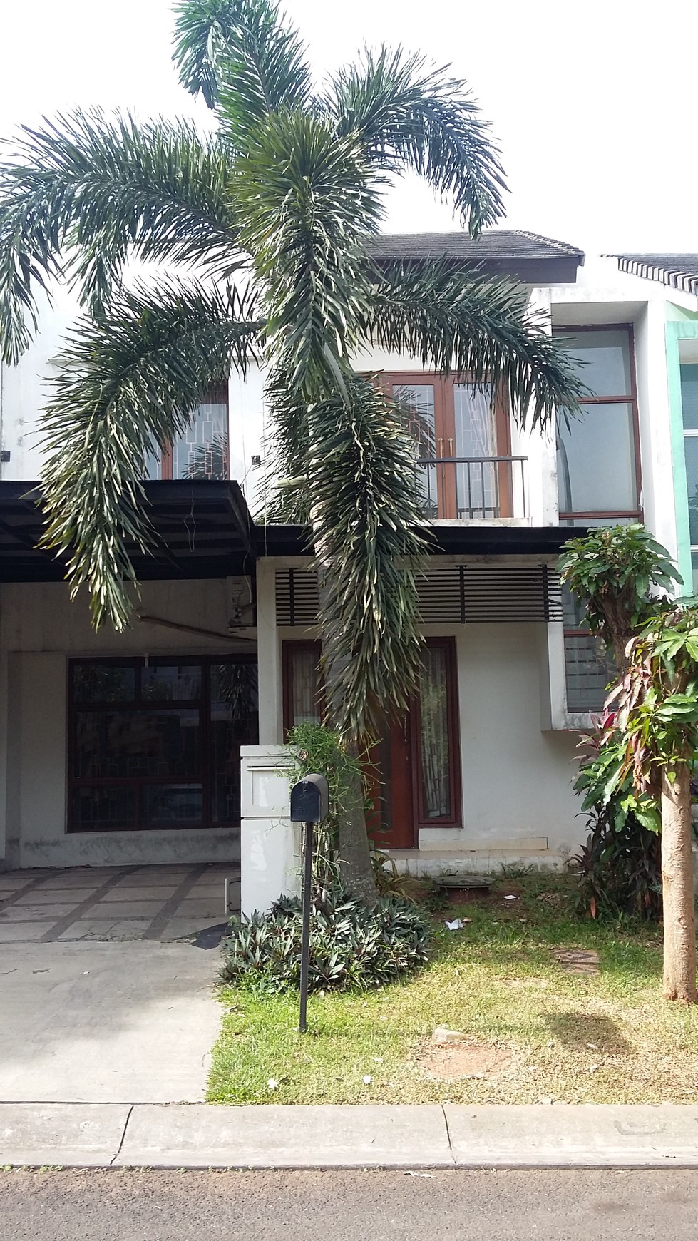 Rumah siap huni di perumahan Bintaro jaya 