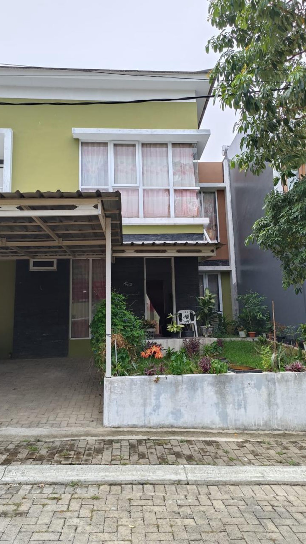 Rumah dua lantai diperum Springhill Kemiling Bandarlampung