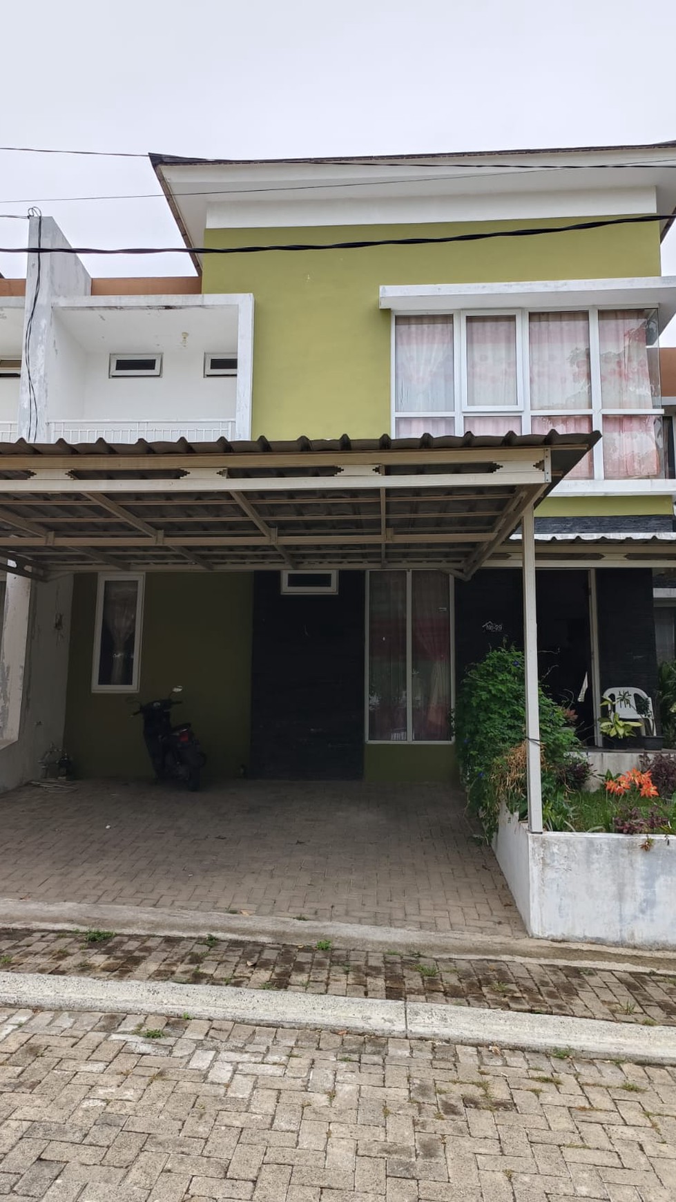 Rumah dua lantai diperum Springhill Kemiling Bandarlampung