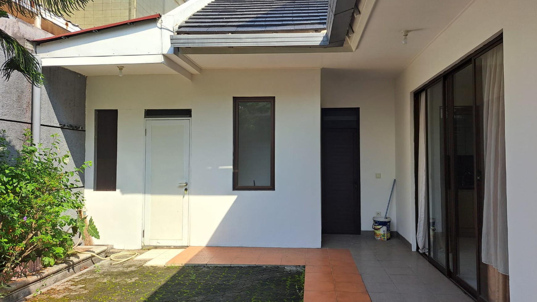 Disewakan Rumah 2 lantai Semi Furnished di Foresta BSD City