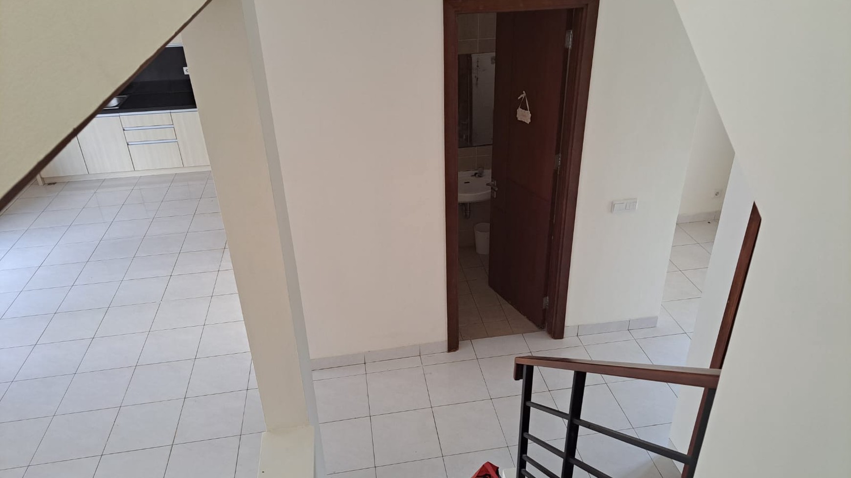 Disewakan Rumah 2 lantai Semi Furnished di Foresta BSD City