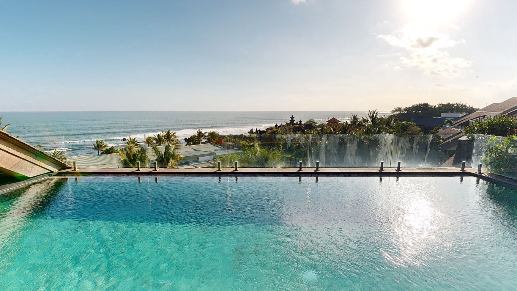 Leasehold - Luxurious Oceanfront Penthouse in Canggu with Private Rooftop Pool