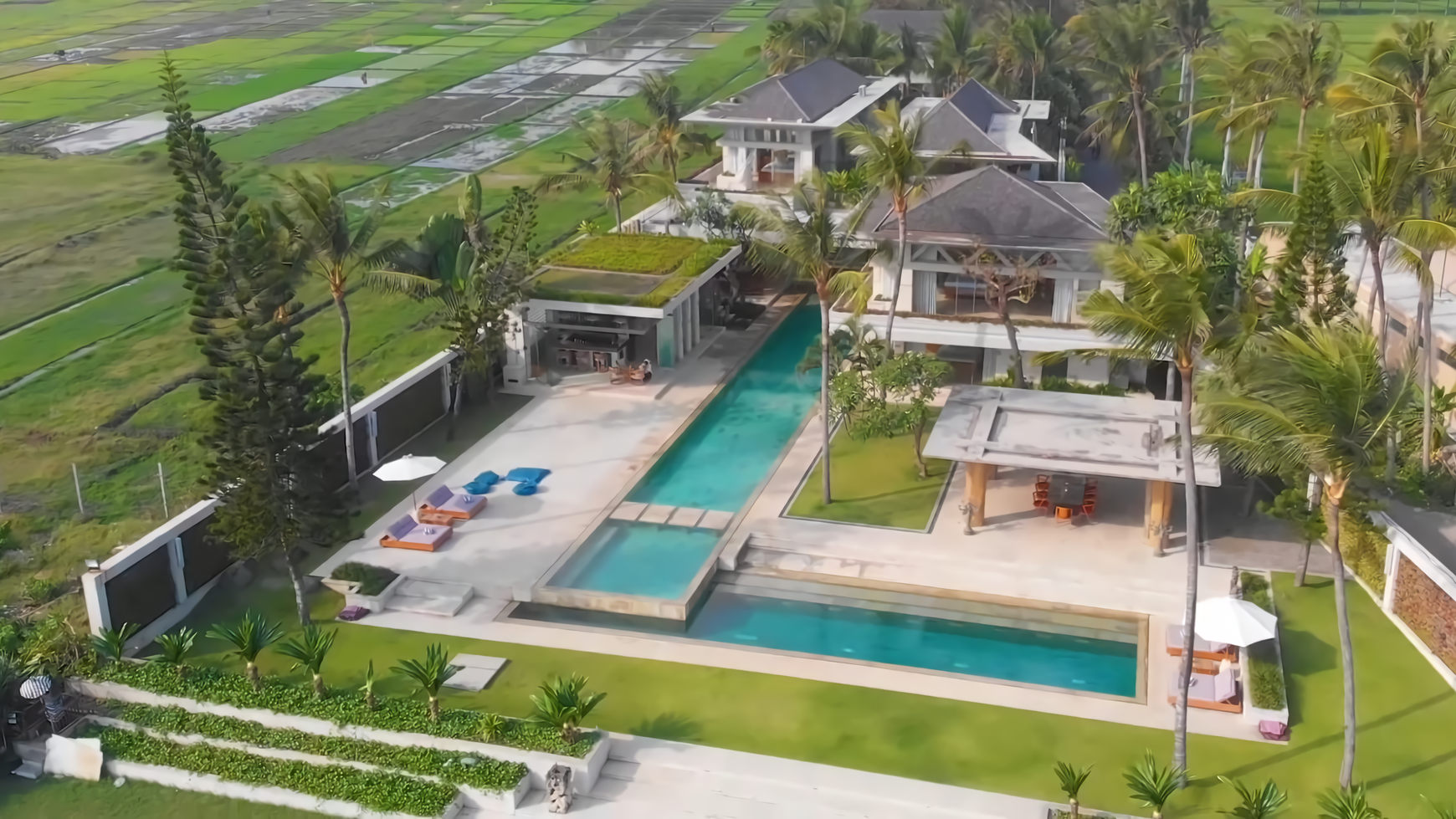 Luxury Unique Villas Beachfront In Tabanan