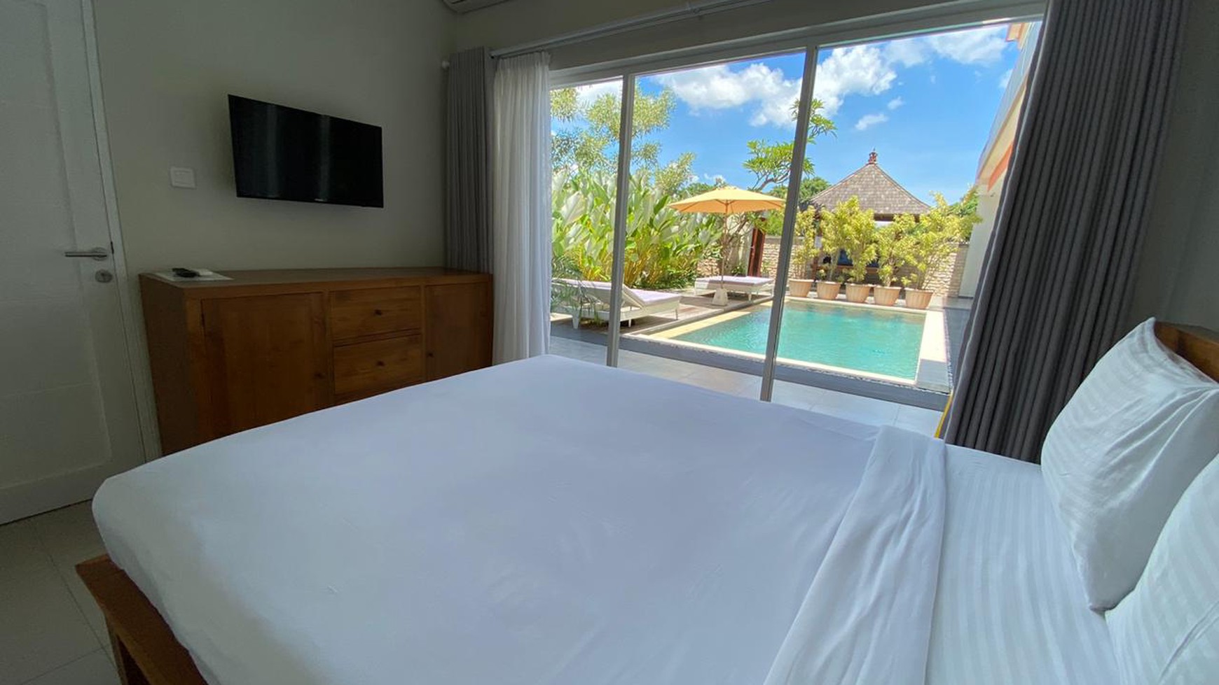 Guest House Leasehold  in Great Location Batu Bolong Canggu Bali