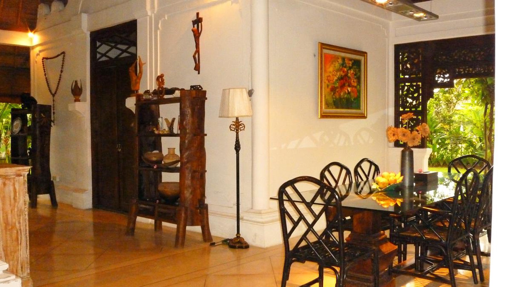 Villa Need Renovation 6633 Sqm In Heart of Seminyak Bali