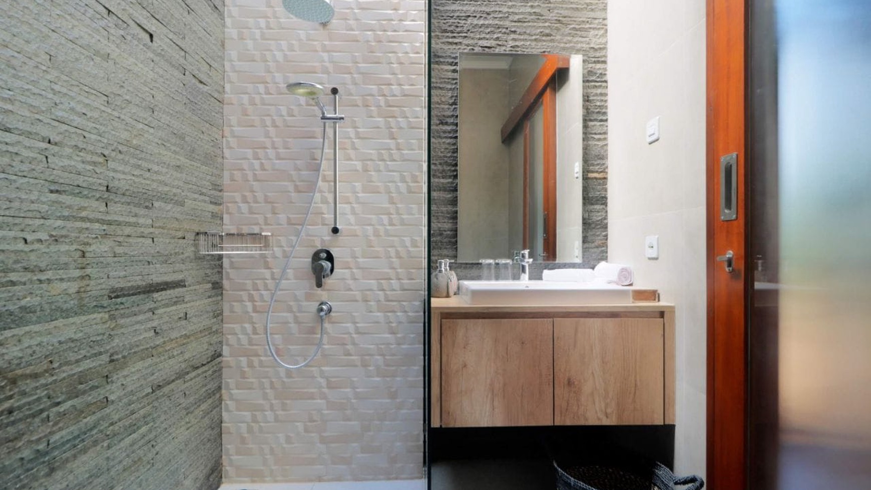 Villa Freehold with big garden in a quiet location,  good for investment Ungasan Bali