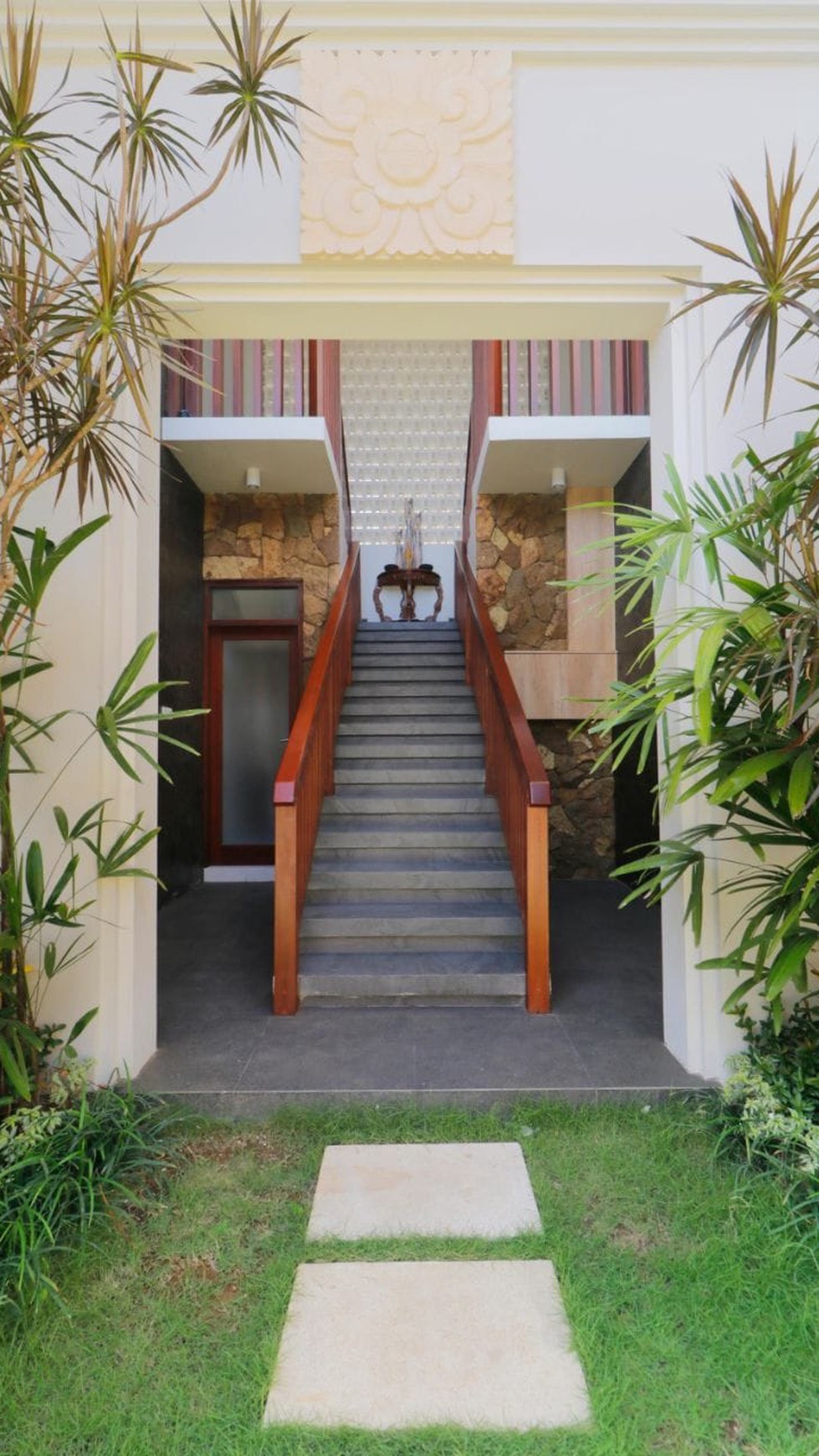 Villa Freehold with big garden in a quiet location,  good for investment Ungasan Bali