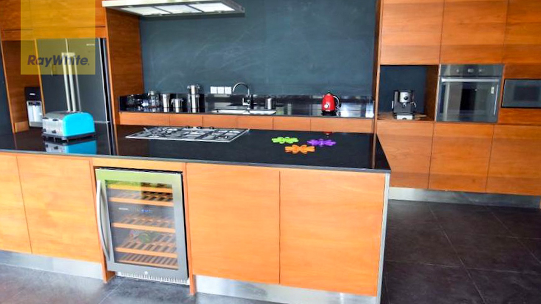 Ultra Modern 6 Bedrooms Home with Jungle Views in Ubud Bali