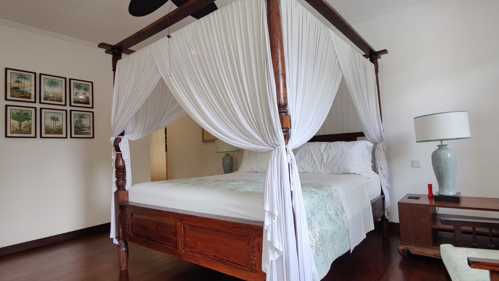 Lovely Villa 3 Bedrooms in Great Location Heart of Seminyak Bali