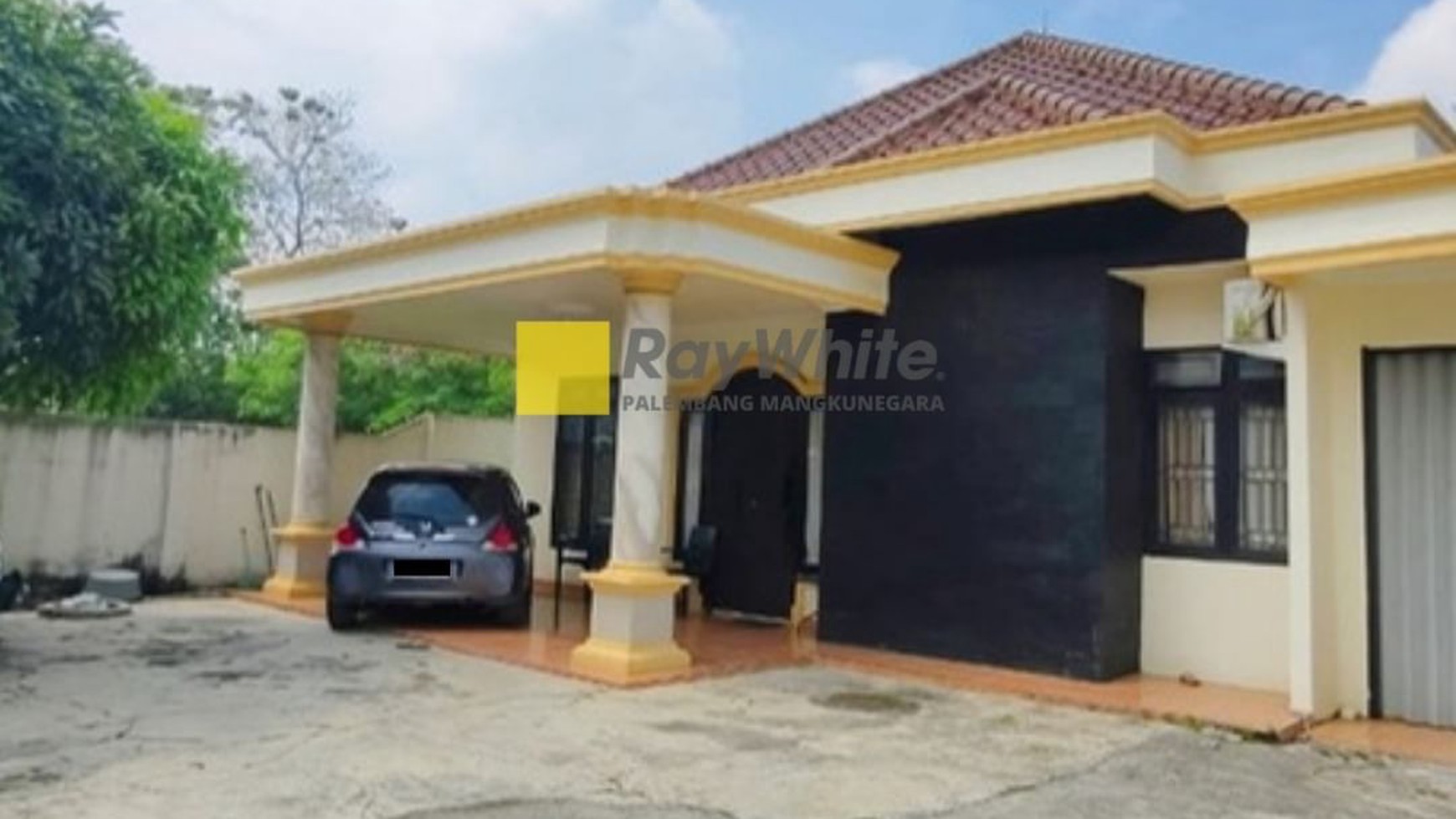 DIJUAL RUMAH MEWAH TENGAH KOTA