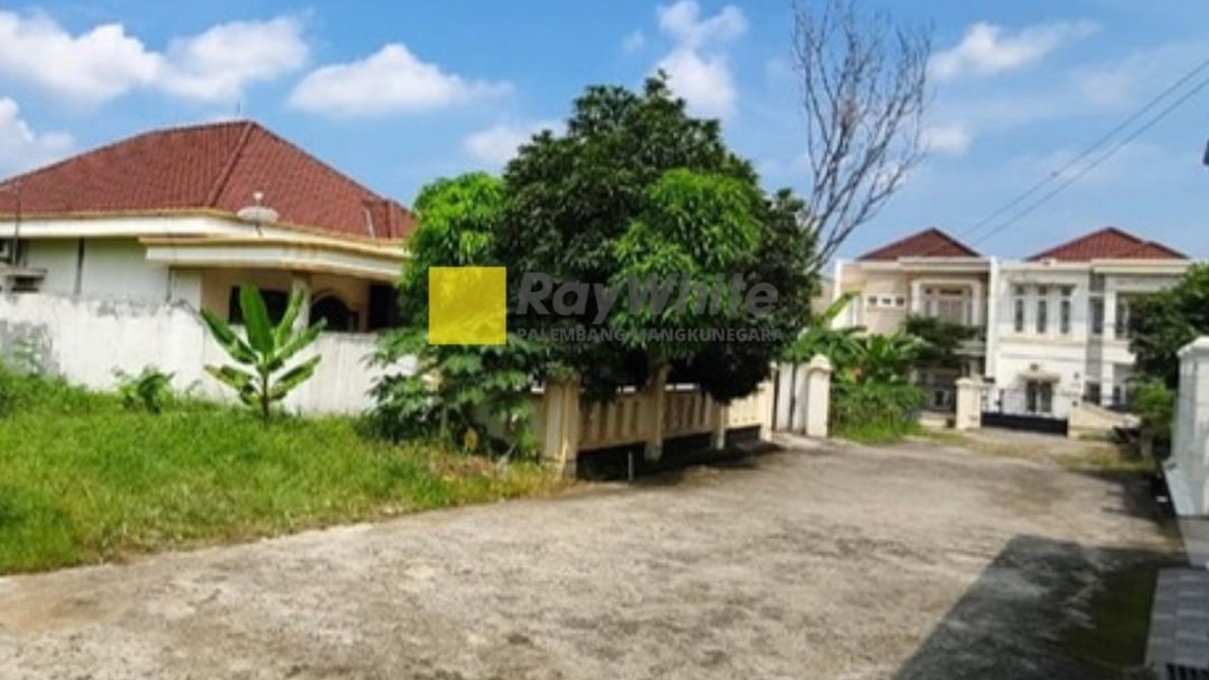 DIJUAL RUMAH MEWAH TENGAH KOTA