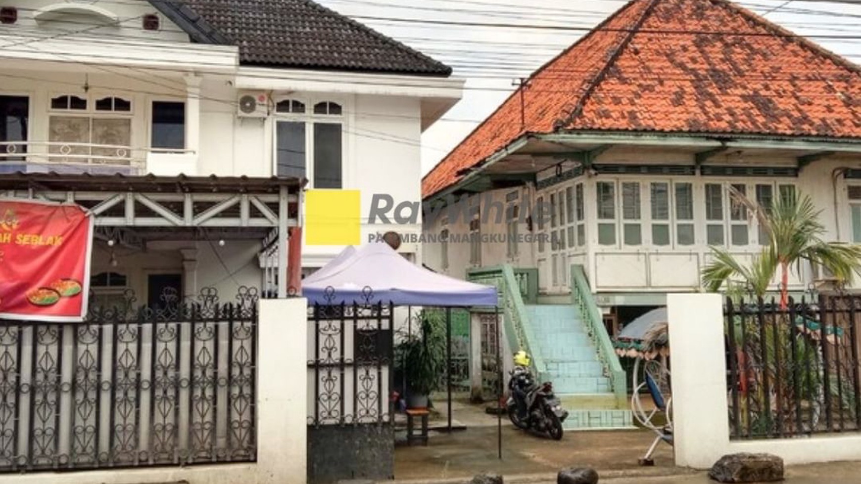 Di Jual 2 Unit Rumah di Jl. KH. Azhari 3-4 Ulu