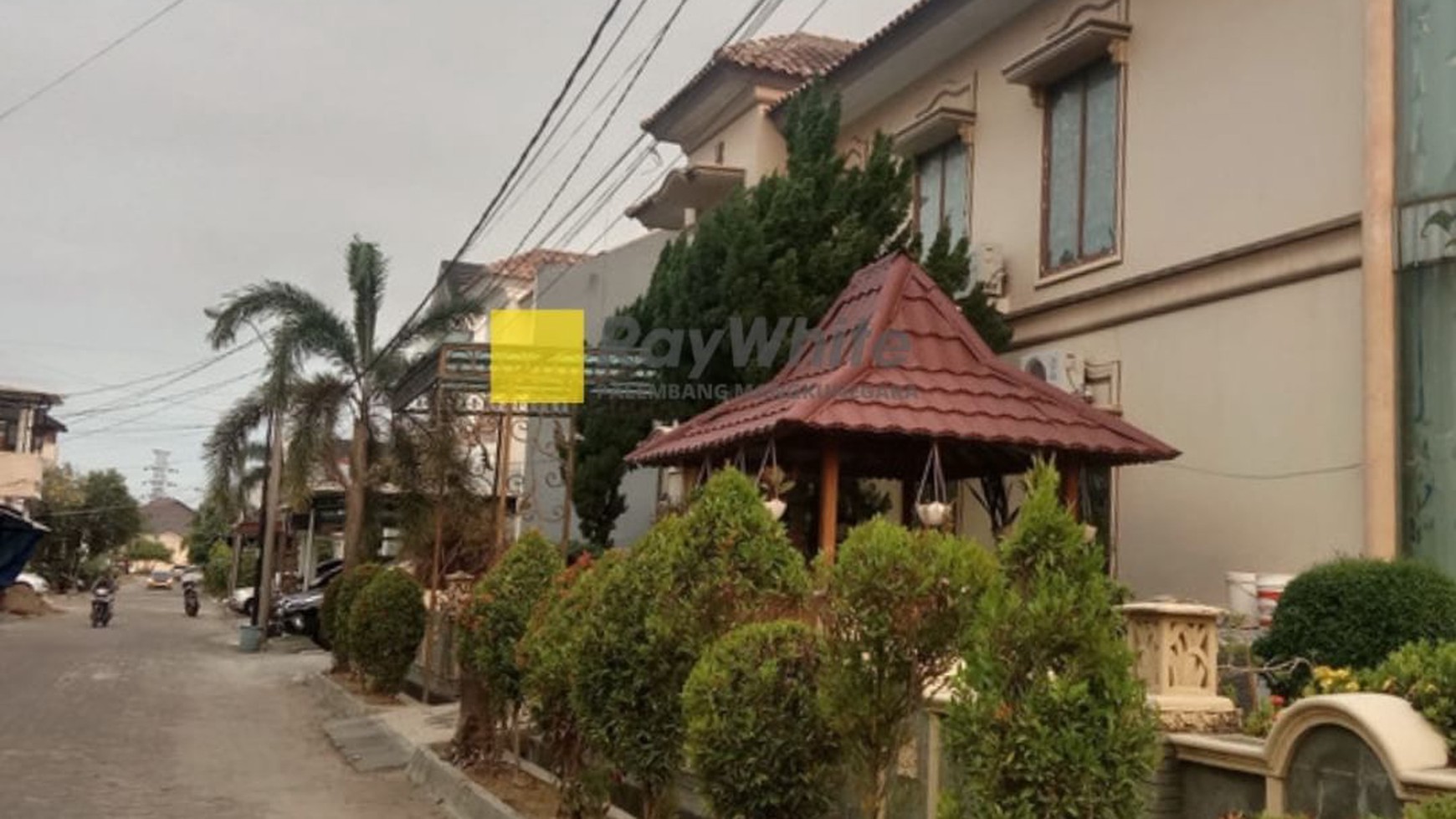 DIJUAL RUMAH MEWAH TENGAH KOTA 