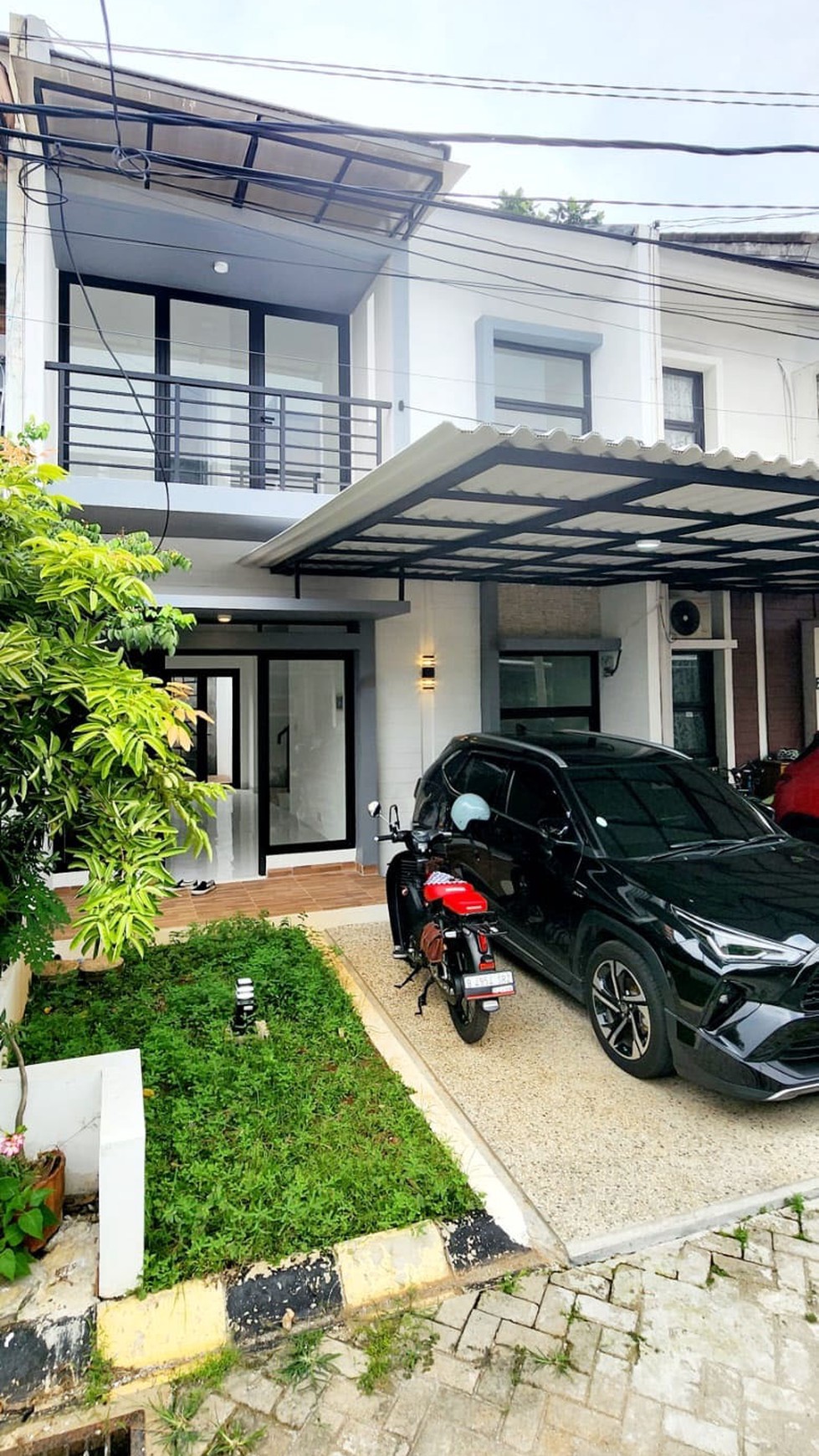 Rumah 2 Lantai Full Renovasi dalam Cluster One Gate System