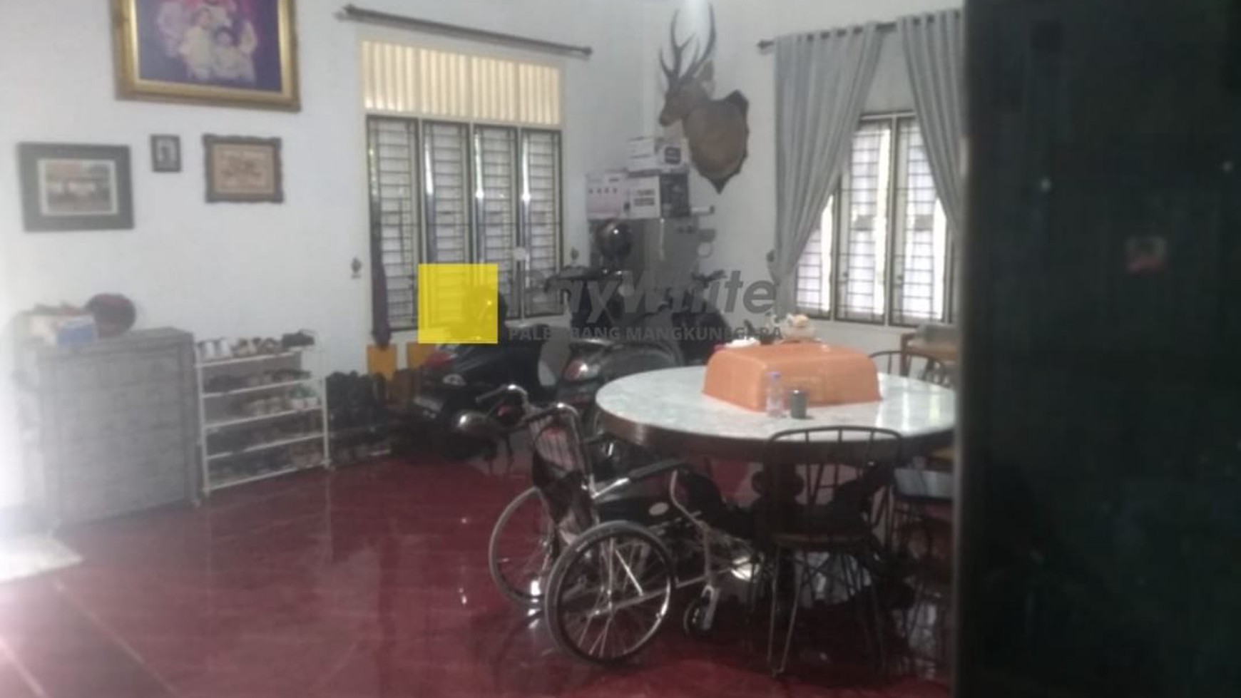 DIJUAL RUMAH TANAH BESAR