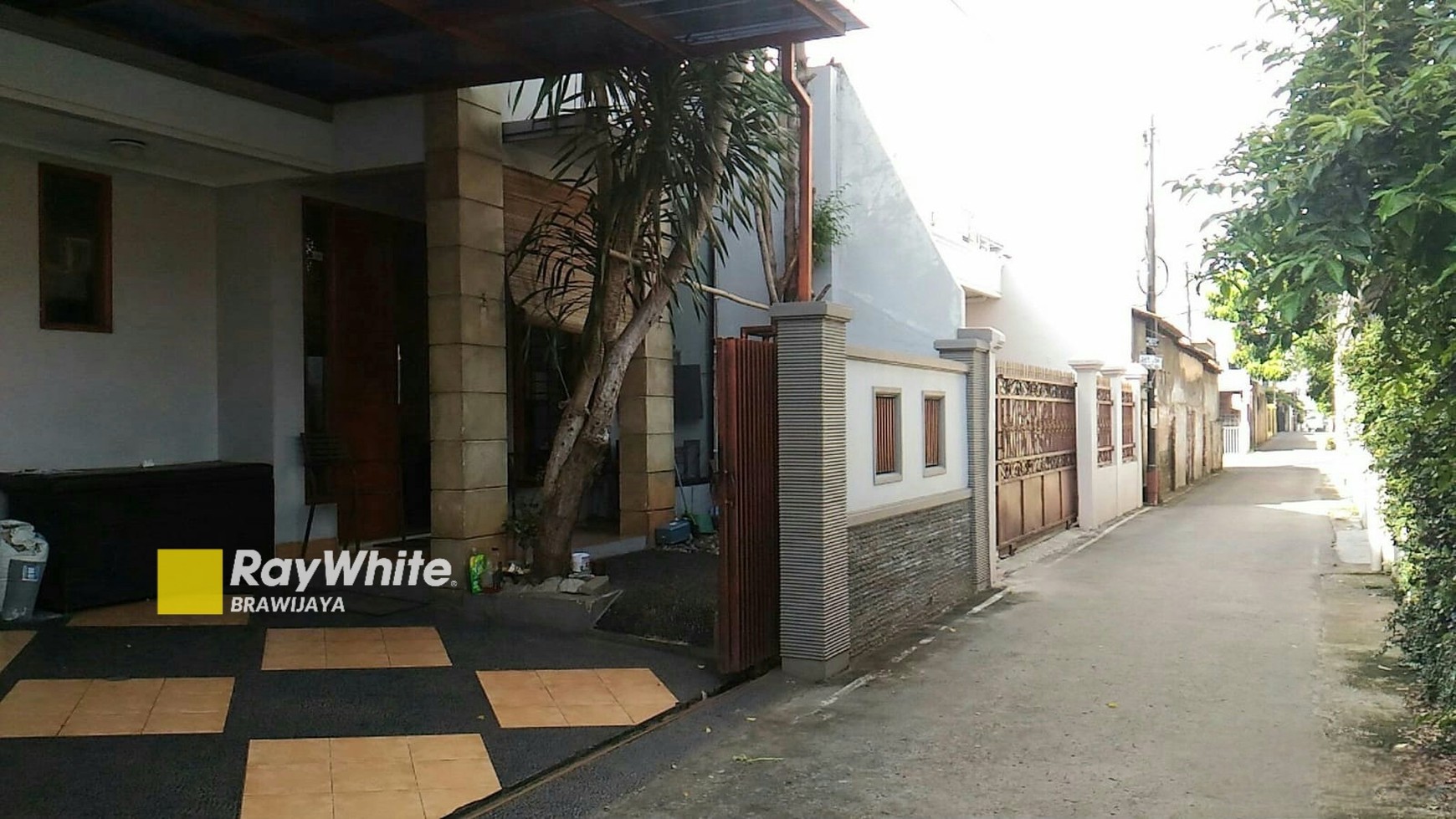 Rumah di Tebet Timur Dalam, Jaksel, akses 1 mobil, dekat stasiun KA