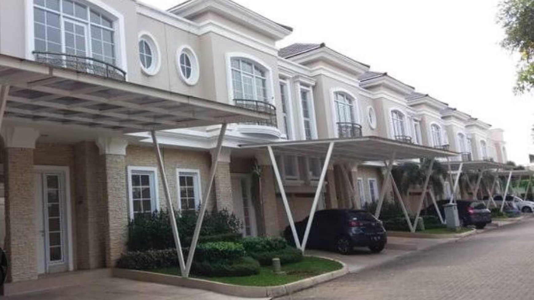 Rumah Hitung Tanah Area Cipete