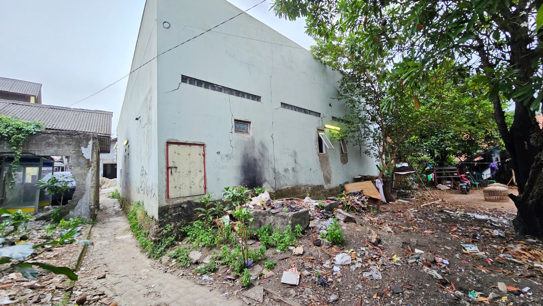 Rumah Hitung Tanah Area Cipete