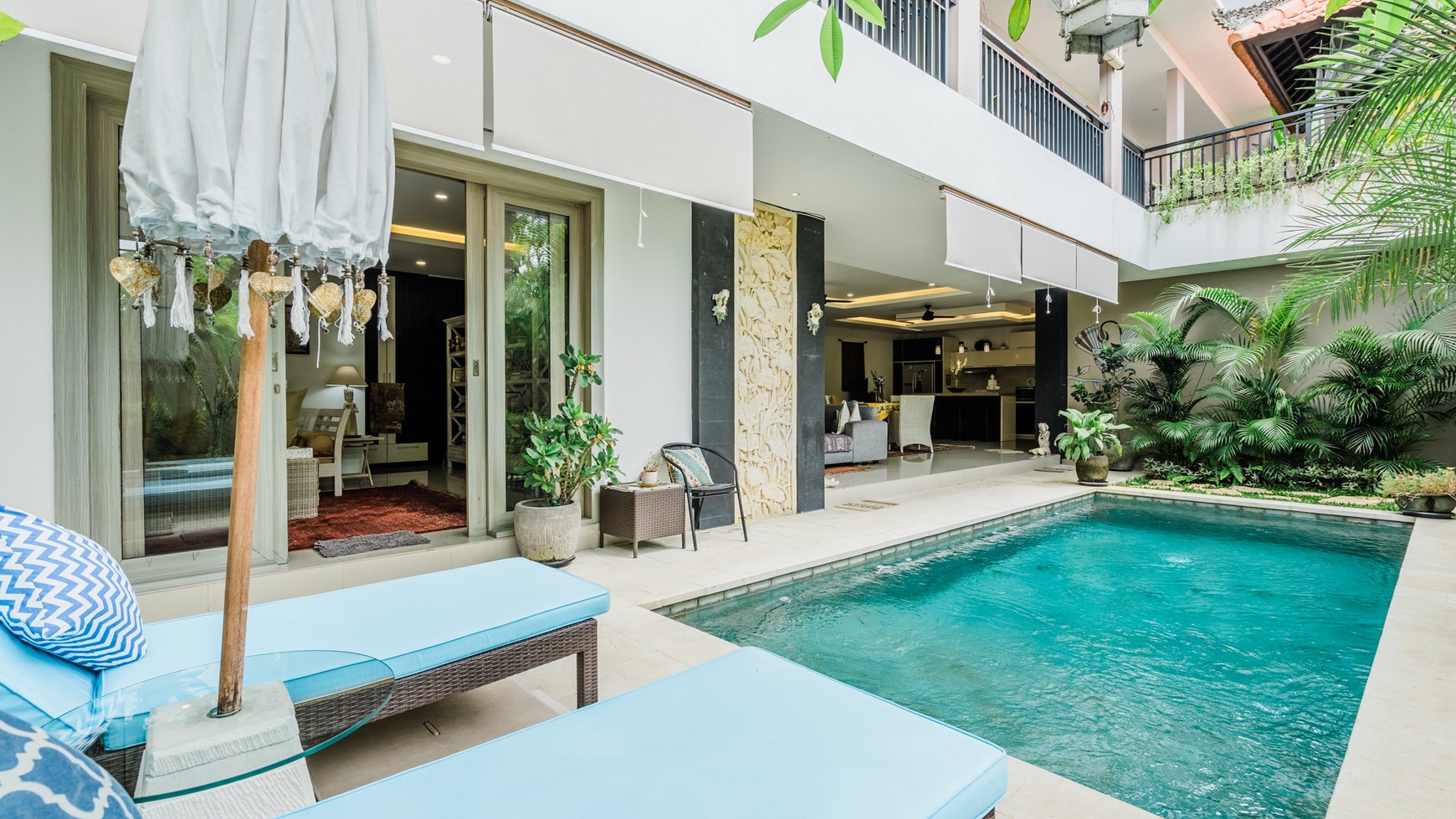 Villa Leasehold 4 Bedrooms in Heart Of Seminyak