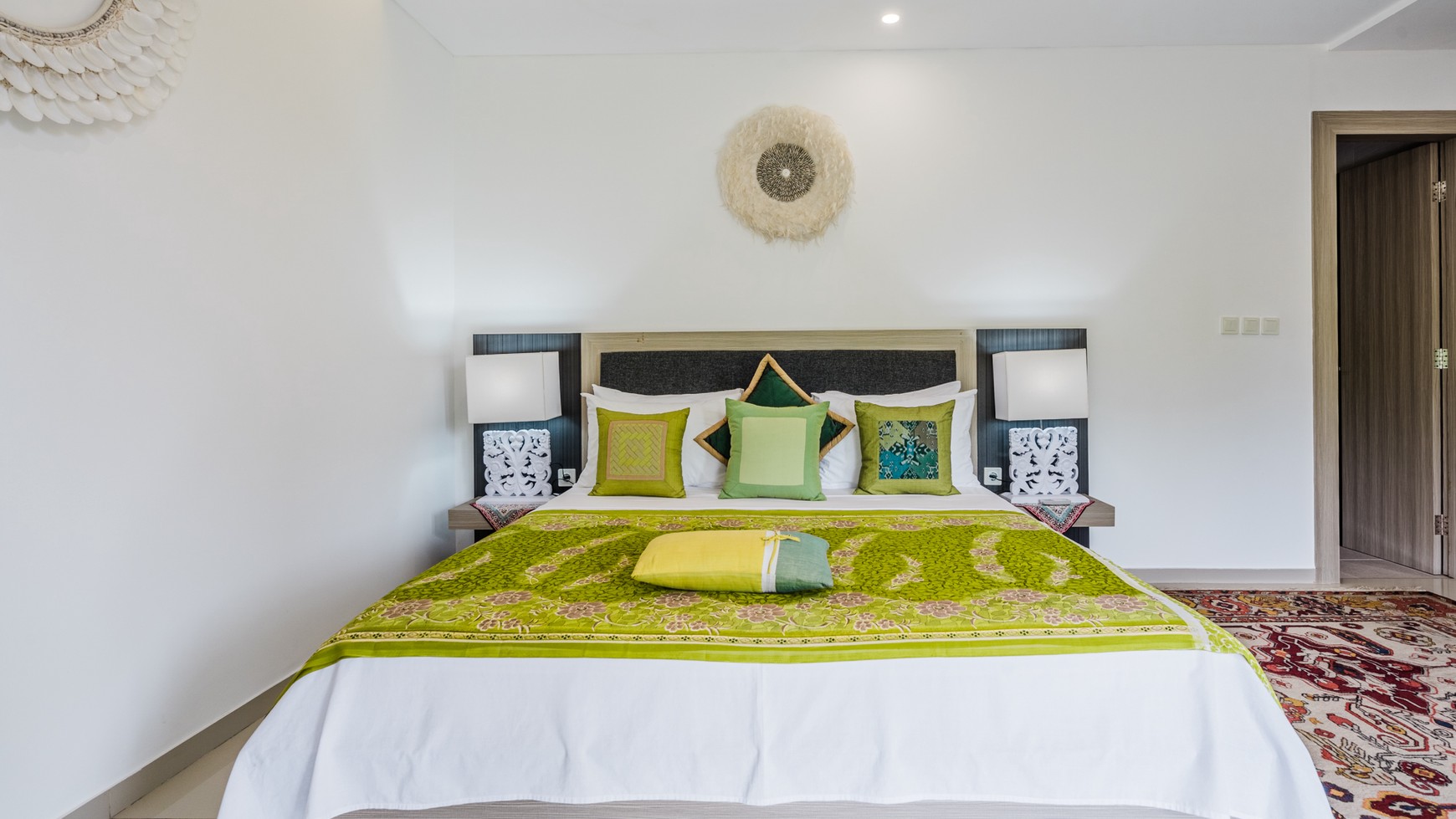 Villa Leasehold 4 Bedrooms in Heart Of Seminyak