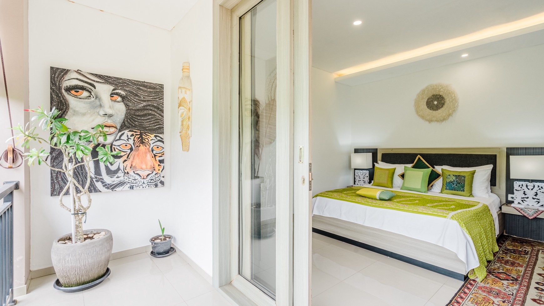 Villa Leasehold 4 Bedrooms in Heart Of Seminyak