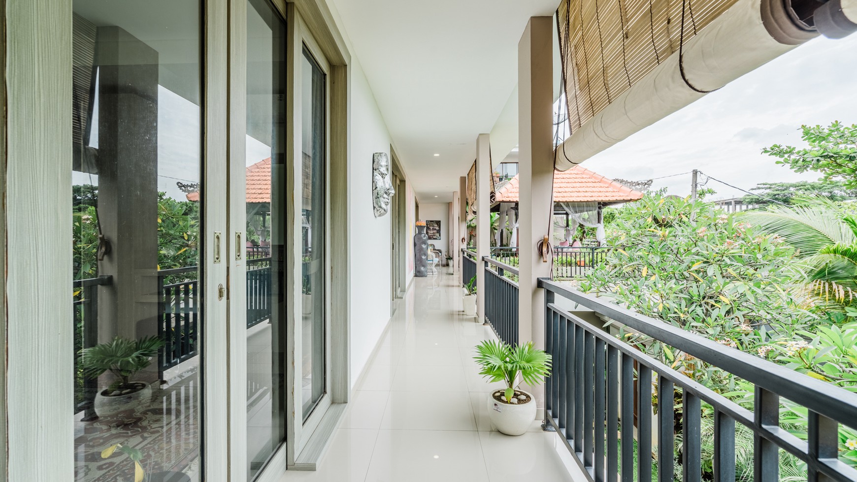 Villa Leasehold 4 Bedrooms in Heart Of Seminyak