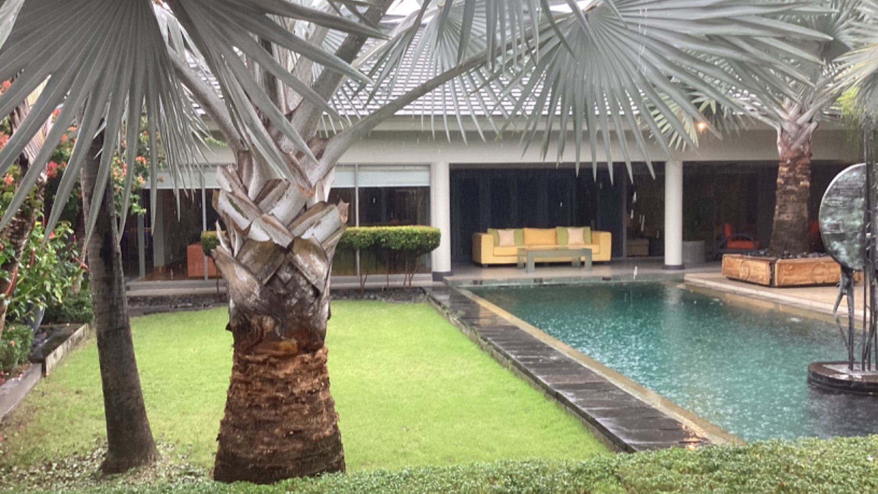 Amazing Villa 4 Bedrooms In Great Location Sanur