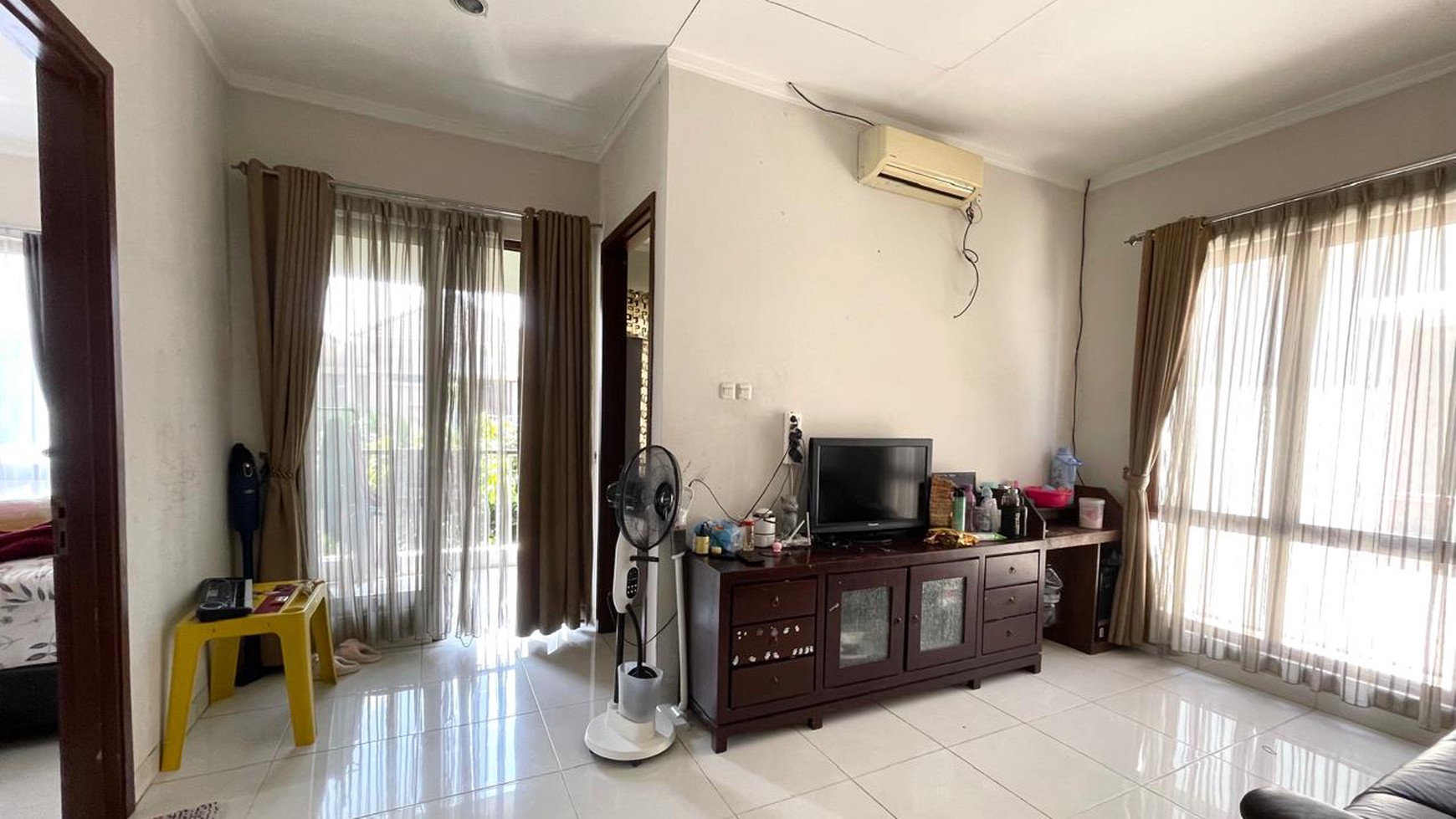 Rumah Hook 2 Lantai dalam Cluster Bintaro Jaya Sektor 9