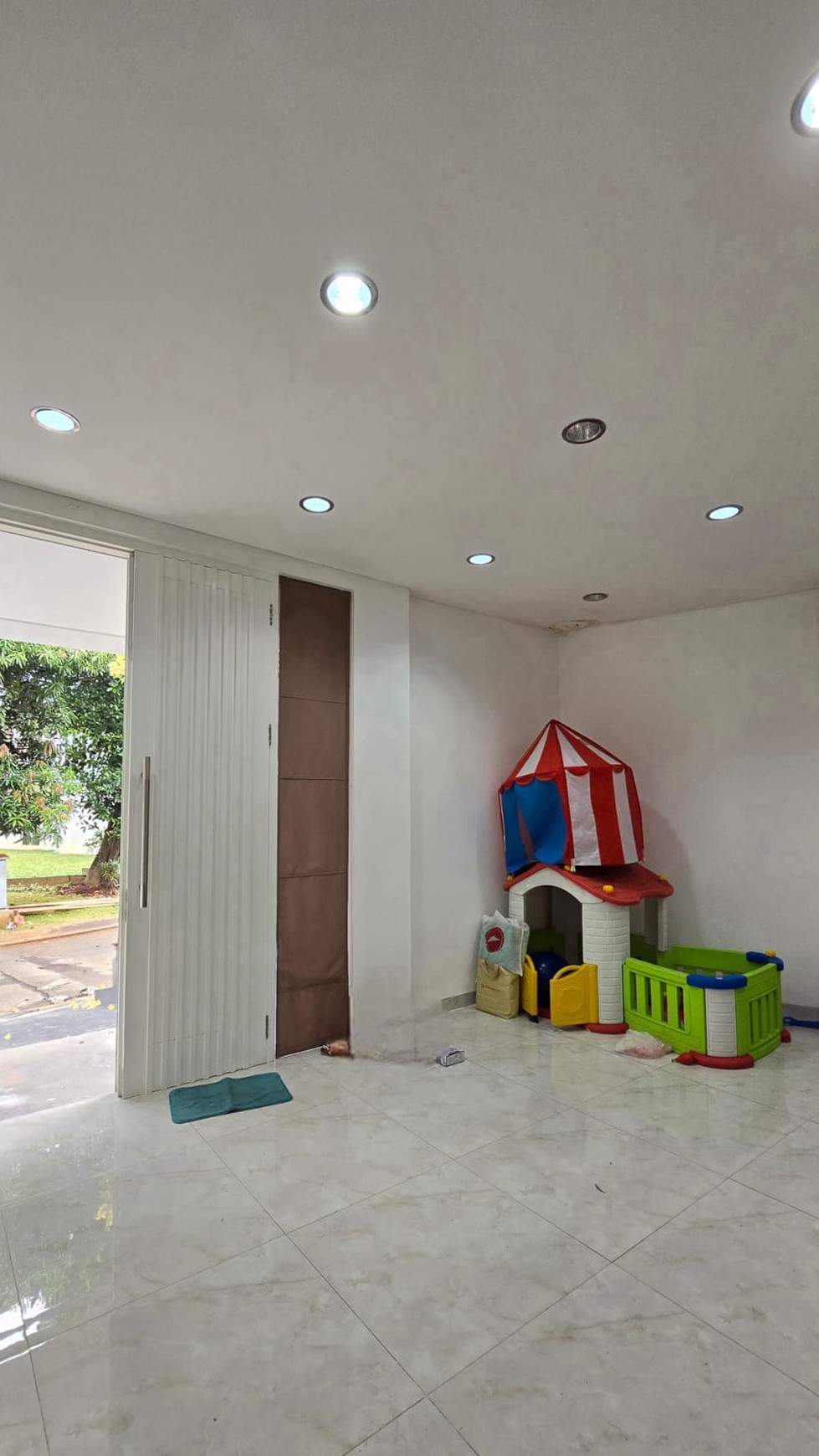 Rumah Bagus Di Cluster Emerald Residence Bintaro Jaya