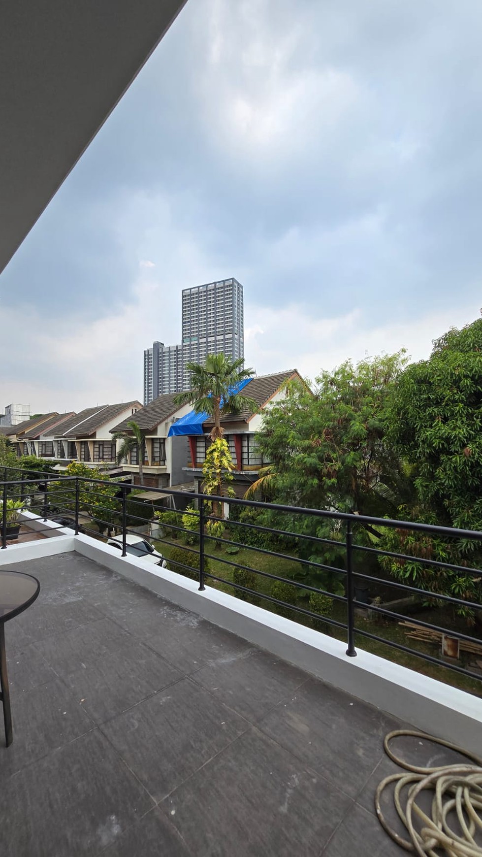 Rumah Bagus Di Cluster Emerald Residence Bintaro Jaya