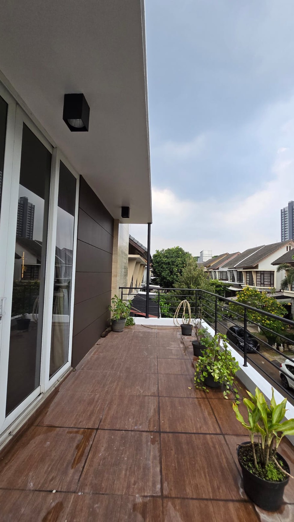 Rumah Bagus Di Cluster Emerald Residence Bintaro Jaya