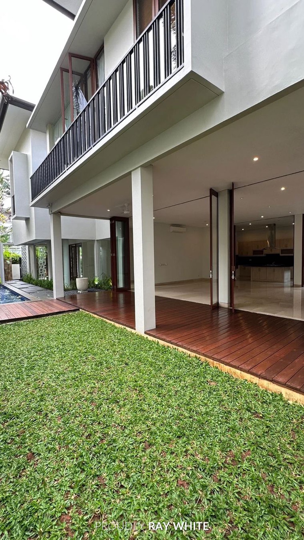 Modern Tropical House For Sale at Gaharu Cipete, Kebayoran Baru