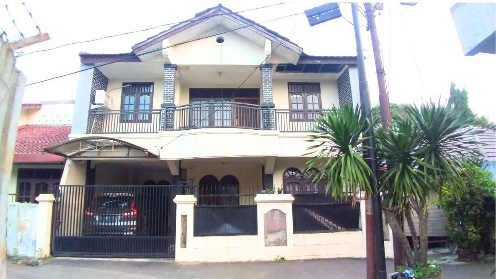 Rumah Bagus 2 lantai siap Huni di Lebak Bulus, Jakarta Selatan.