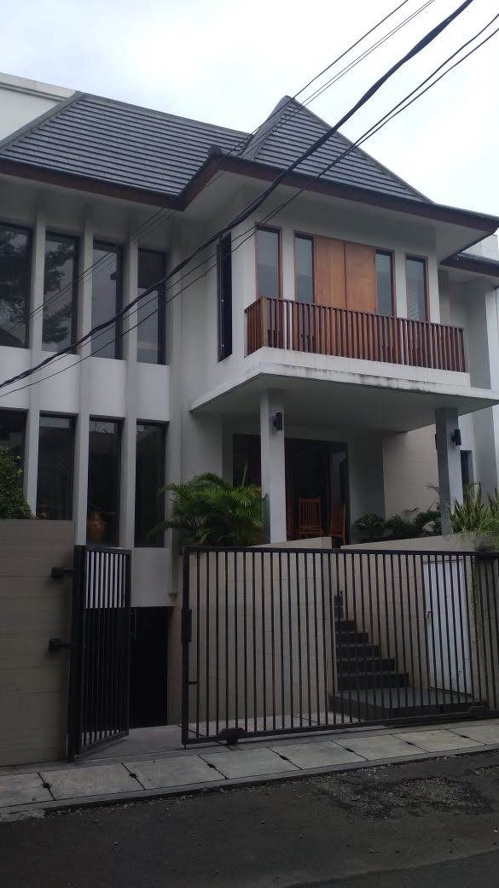 Rumah Hitung Tanah Area Cipete