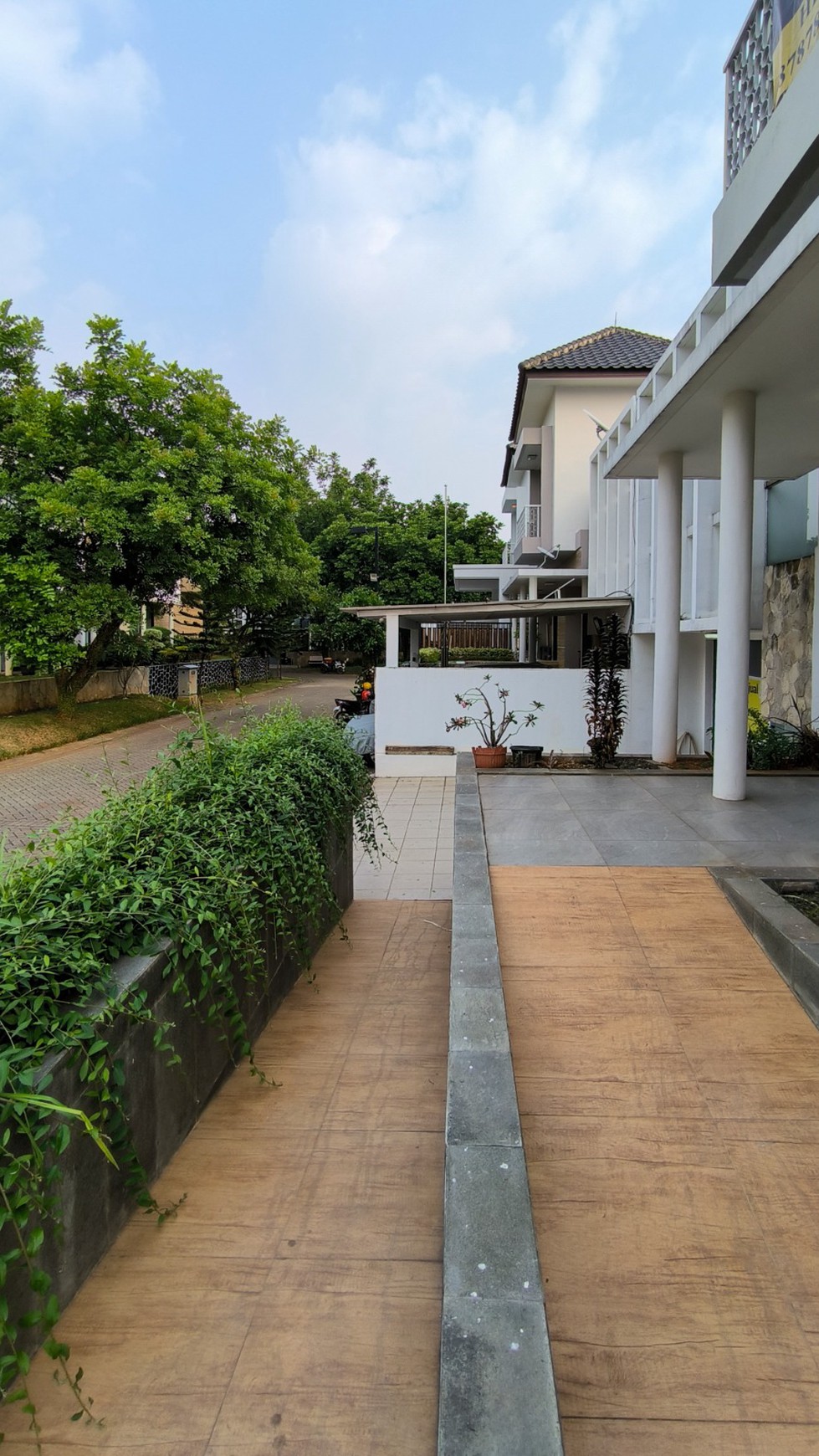 Rumah Hitung Tanah Area Cipete