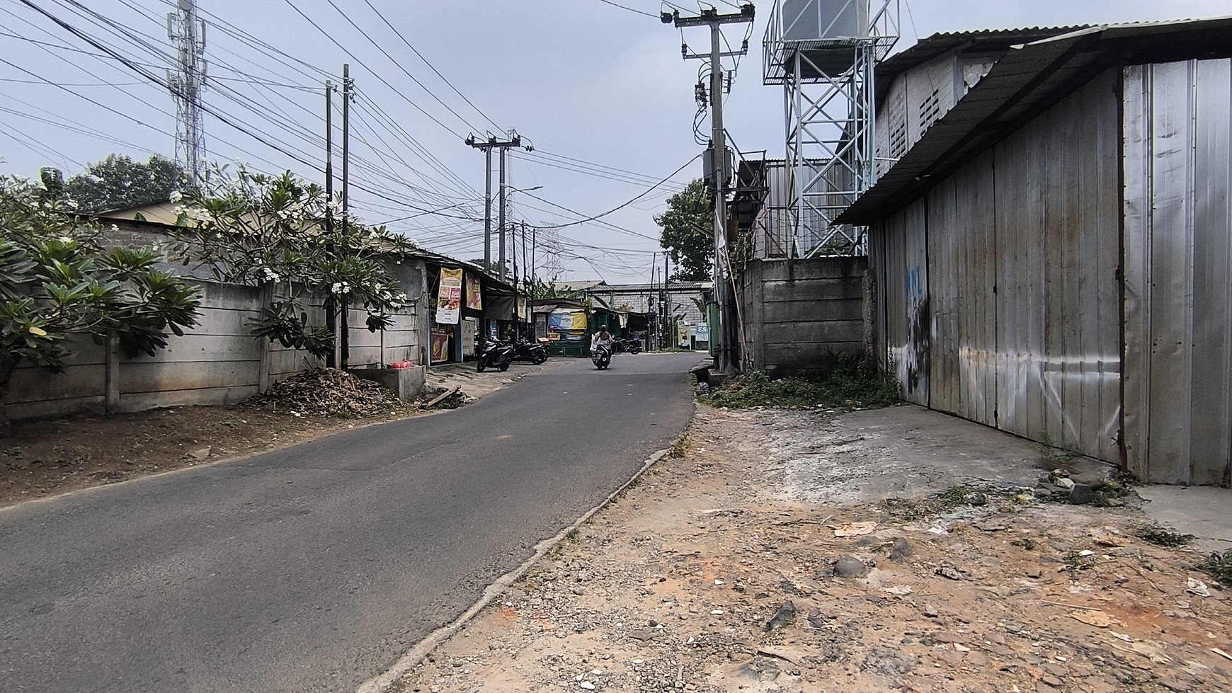 Dijual Tanah Darat di Jl. Caringin, Kp. Babakan , Mustika Sari, Bekasi