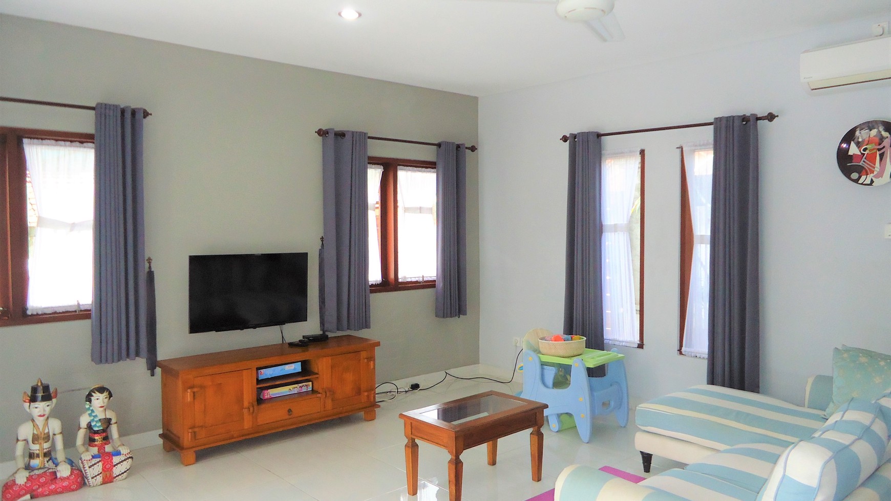 4 Bedrooms Villa In Jimbaran Bali Close To GWK And Udayana 