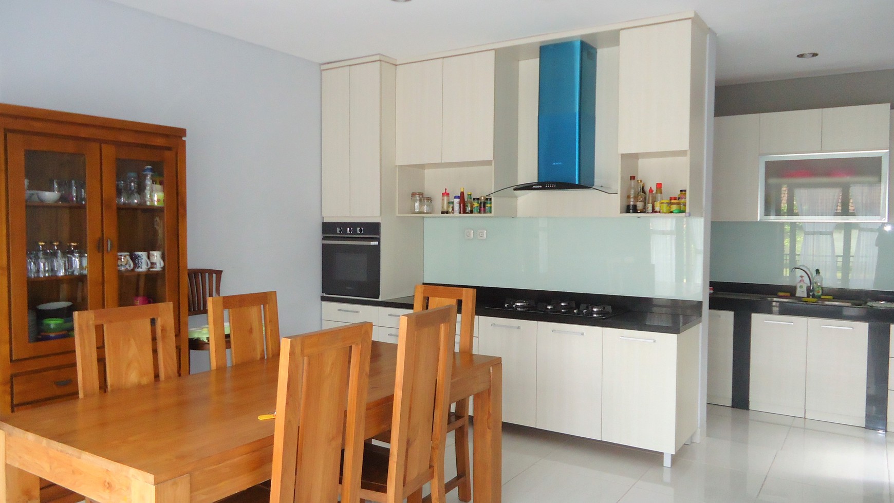 4 Bedrooms Villa In Jimbaran Bali Close To GWK And Udayana 